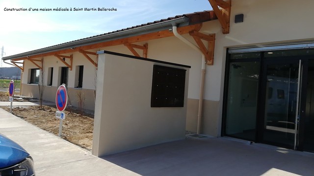 Construction d'une maison mdicale  Saint Martin Belleroche