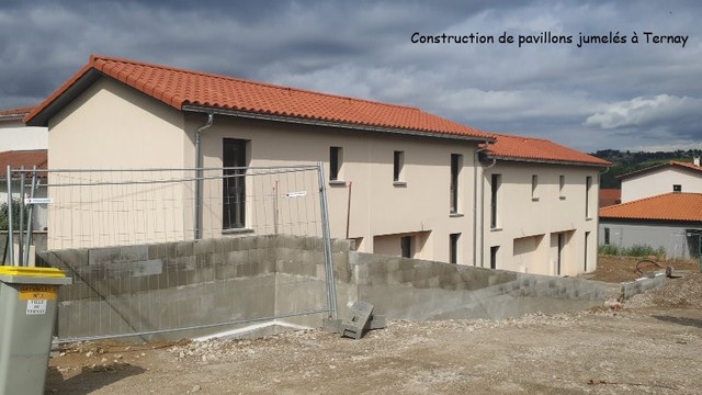 Construction de pavillons jumels  Ternay